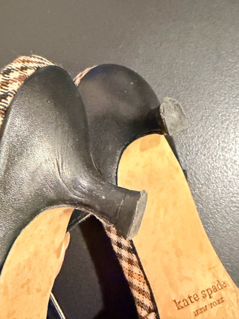 Kate Spade Daxton kitten heel houndstooth leopard pumps, slingback pointy toe 7 - Picture 7 of 11
